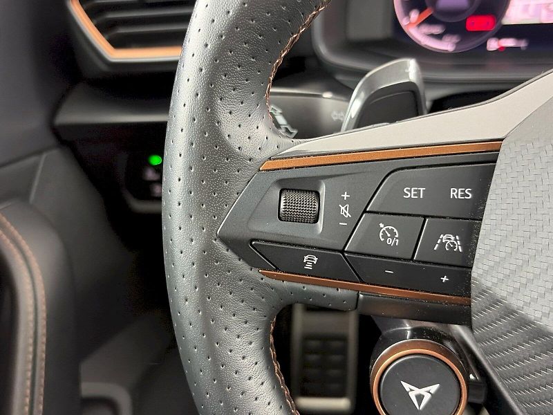 Cupra Formentor (2024) VZ 2.0 TSI 228kW 4X4 DSG - fotka 29 z 35