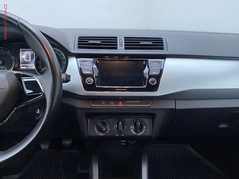 Škoda Fabia (2021) 1.0 TSi, ČR, Ambition, tempo - fotka 12 z 16