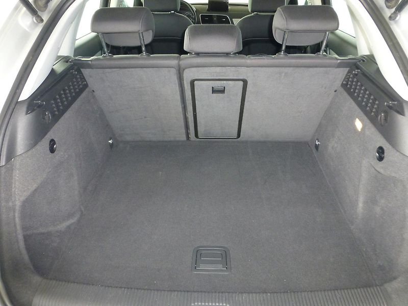 Audi Q3 (2012) 2,0TSI-125KW*NAVI**PARK.S**4X4 - fotka 24 z 26