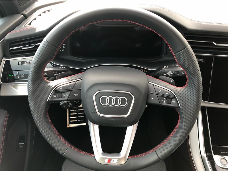 Audi Q7 3,0 TDI Quttro - fotka 18 z 30