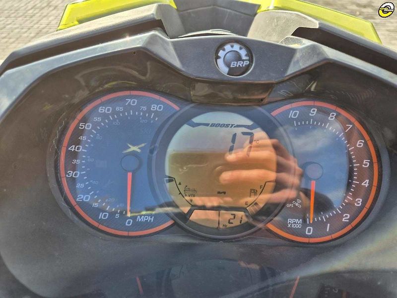 Sea Doo (2013) RXP 260 RS - fotka 16 z 18