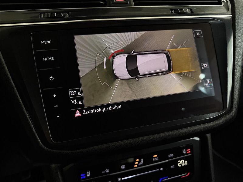 Volkswagen Tiguan Allspace R-LINE 180kW DCC H&K HUD PANO - fotka 31 z 50