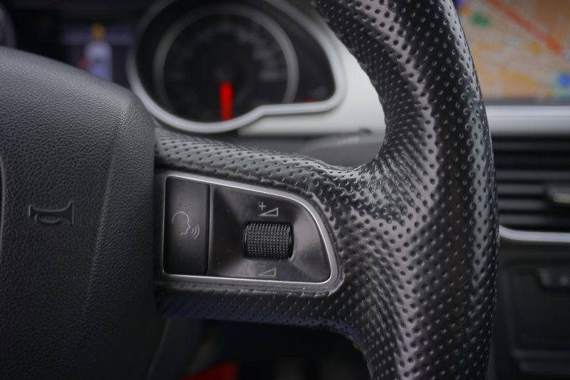 Audi A5 (2009) 2,0 TFSI KABRIO AUTOMAT - fotka 10 z 25