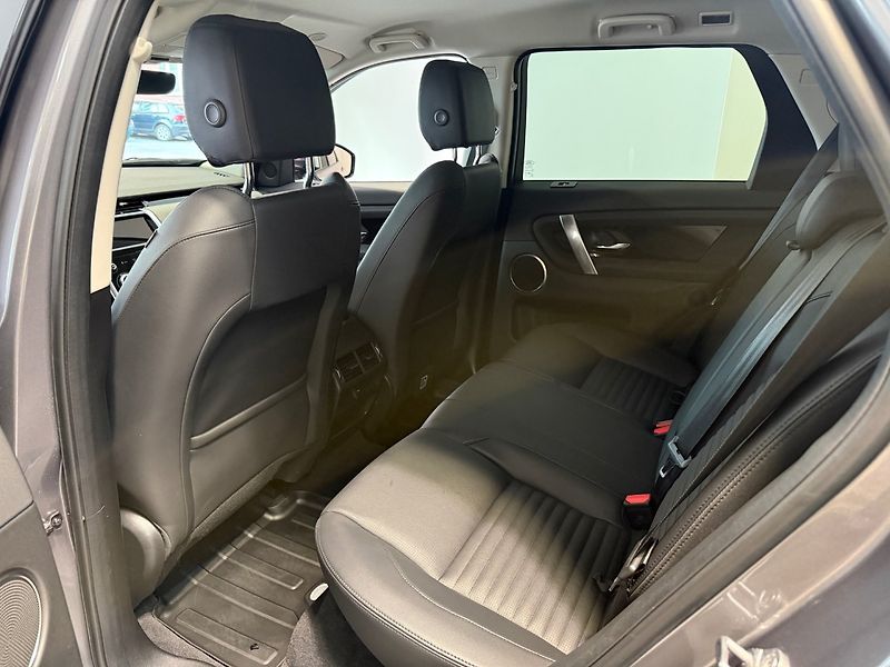 Land Rover Discovery Sport (2023) S D165 9AT AWD - fotka 12 z 28