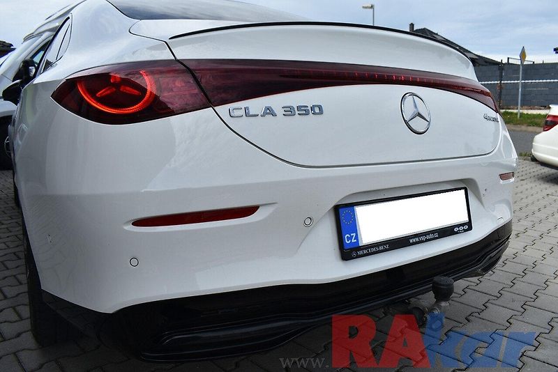 Mercedes-Benz CLA 350 EQ 4matic - fotka 9 z 28