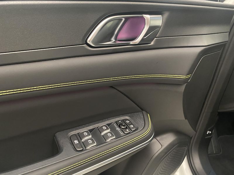 Lynk & Co 01 (2025) MORE PHEV - fotka 26 z 59