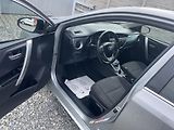 Toyota Auris 1.8i 16v HYBRID AUT SERVIS TOP - náhled 152