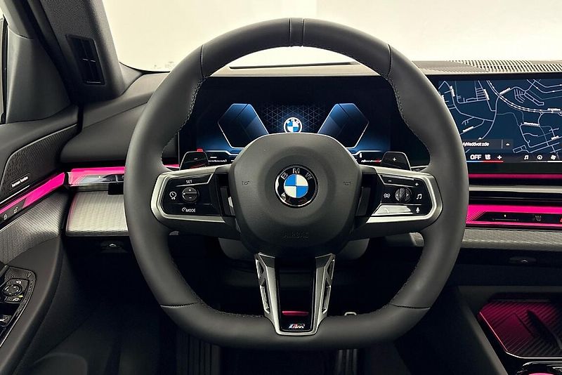 BMW Řada 5 řady 5 | 520d xDrive - fotka 19 z 24