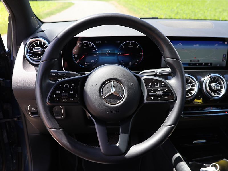 Mercedes-Benz Třídy B 2,0 200d 110kW Aut. LED CZ - fotka 17 z 38