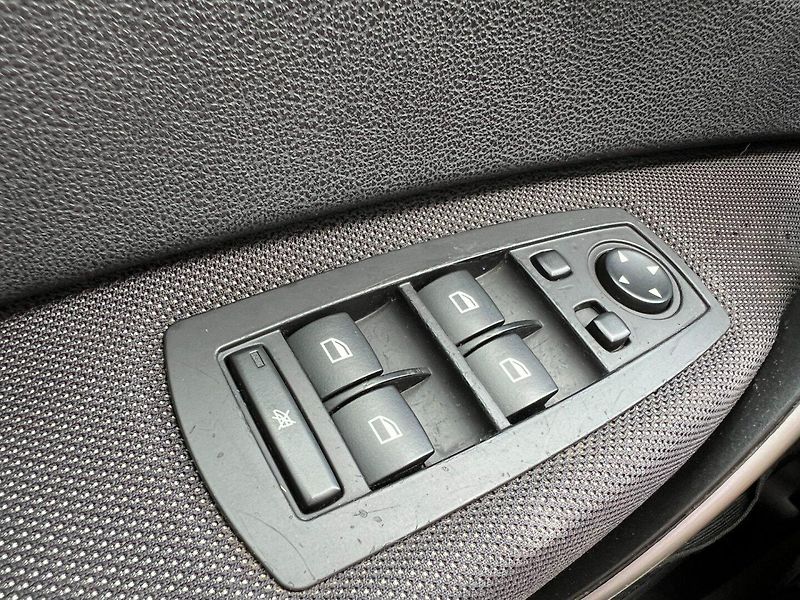 BMW X3 (2006) 3.0D 160kW xdrive! Xenony! - fotka 20 z 34