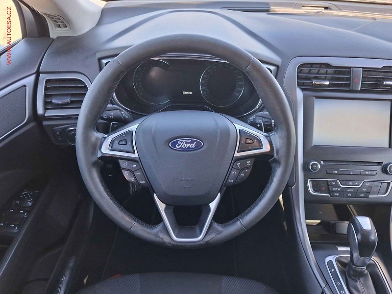 Ford Mondeo (2015) 2.0 TDCi 4x4, ČR, AT, LED - fotka 11 z 18