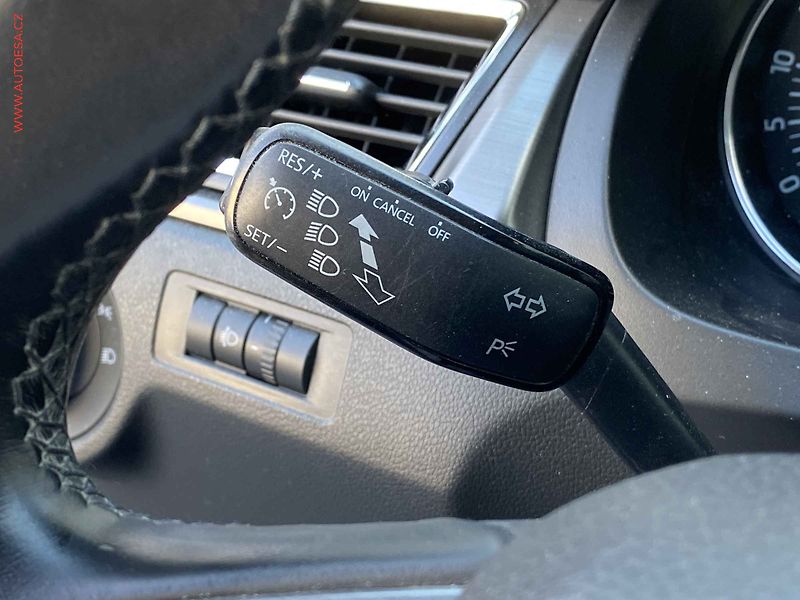 Škoda Rapid (2017) 1.4 TDi, Style, park. čidla - fotka 13 z 16