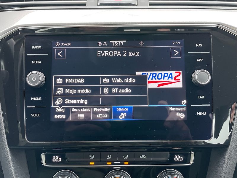Volkswagen Passat (2020) Com. 2.0TDi 110kW! DSG! Navi! - fotka 32 z 37