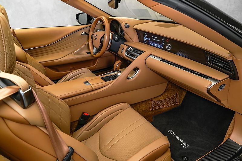 Lexus LC 500 Cabrio Performance - fotka 15 z 22