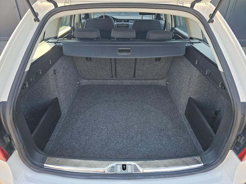 Škoda Superb 1.4 TSI 92 kW,TAŽNÉ,SERVISKA - fotka 38 z 50