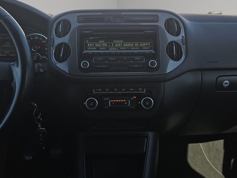 Volkswagen Tiguan (2011) Track Style 2.0TDi 4x4 125kW, - fotka 14 z 20
