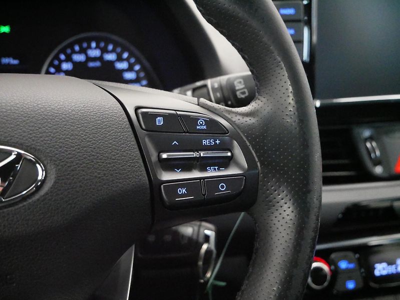 Hyundai i30 - fotka 17 z 24