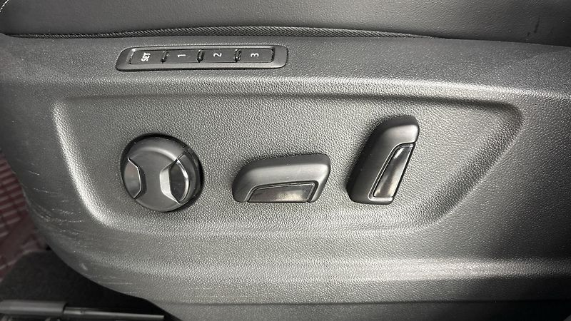 Škoda Kodiaq 2.0 TDI DSG 4x4 Sportline Excl - fotka 22 z 32