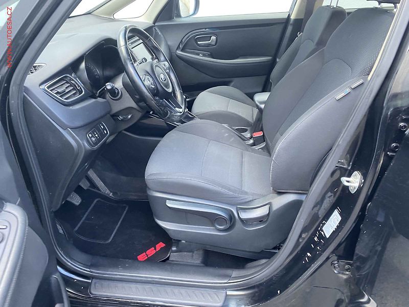 Kia Carens (2016) 1.7 CRDi, Active, navi - fotka 9 z 17