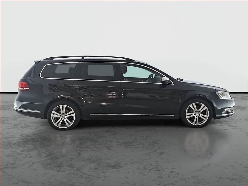 Volkswagen Passat (2011) 2.0 TDI, Navi, Xenony - fotka 6 z 16