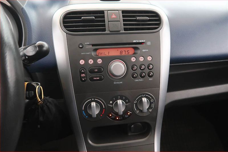 Suzuki Splash (2010) 1.2 16V, po STK, jezdí výborně - fotka 12 z 16