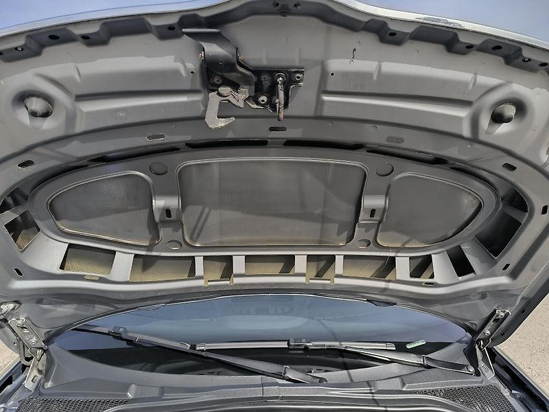 Škoda Yeti (2010) 1.2 TSI  DOLOŽENÉ KM - fotka 27 z 27