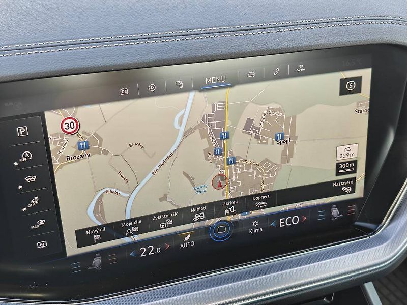 Volkswagen Touareg R-line 8TT 3,0TDI - fotka 18 z 28