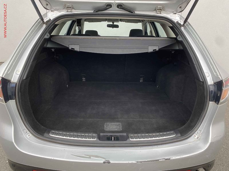Mazda 6 (2010) 2.2 MZR-CD, AC, TZ, park - fotka 7 z 15