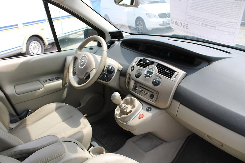 Renault Grand Scénic (2006) REZERVACE - fotka 14 z 16