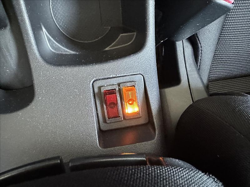 Mitsubishi Lancer 1,8 tažné - fotka 18 z 22