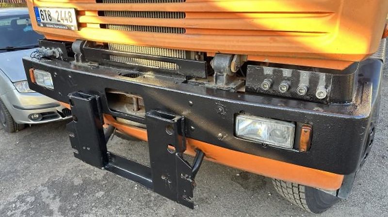 Praga (2000) 4x4 sklápěč 14t komunál sypač  - fotka 3 z 14