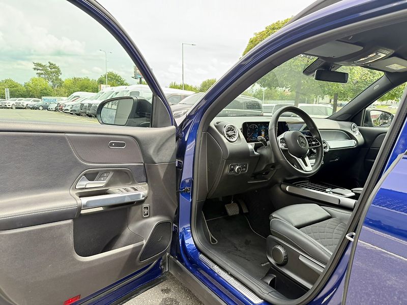 Mercedes-Benz GLB (2020) 200 - fotka 23 z 43