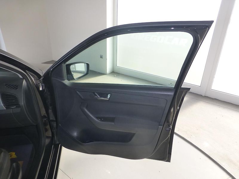 Škoda Fabia (2016) 1,2i-66KW*KLIMA**VYHŘ.SEDADLA* - fotka 15 z 22