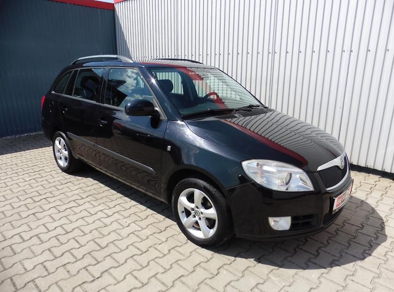 Škoda Fabia Combi 1,4i 16V Elegance, Vyhř. - fotka 2 z 14