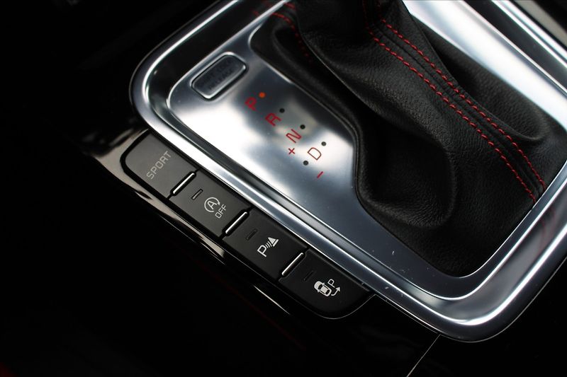 Kia ProCeed 1,6 TGDI  ČR,GT,AUTOMAT,ZÁRUKA - fotka 12 z 35
