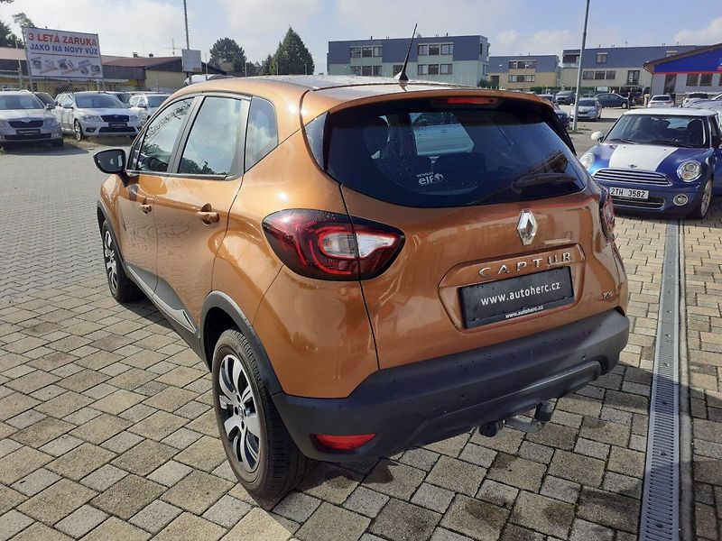 Renault Captur (2017) 1.2 TCe  87kW - fotka 5 z 33
