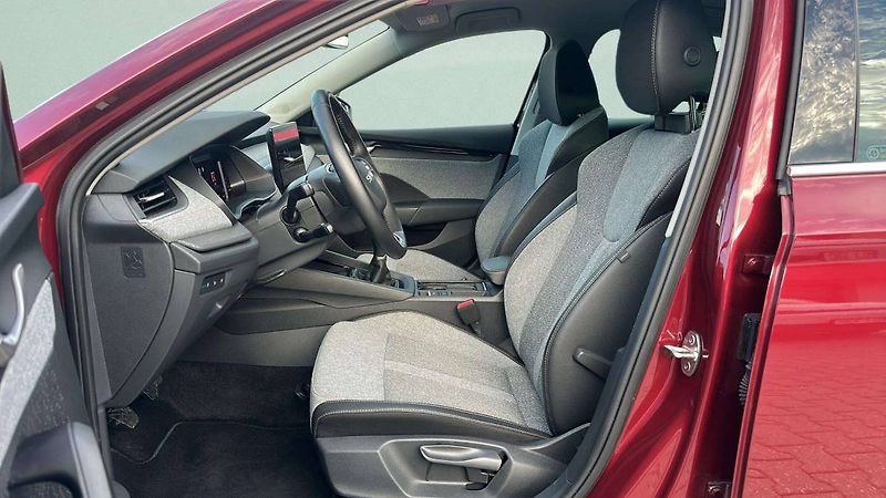 Škoda Octavia Top Selection 1,5 TSI 110kW MT - fotka 6 z 30
