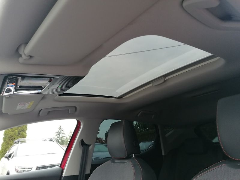 Seat Leon (2021) 1.4 TSi E-HYBRID Cupra Design - fotka 29 z 35