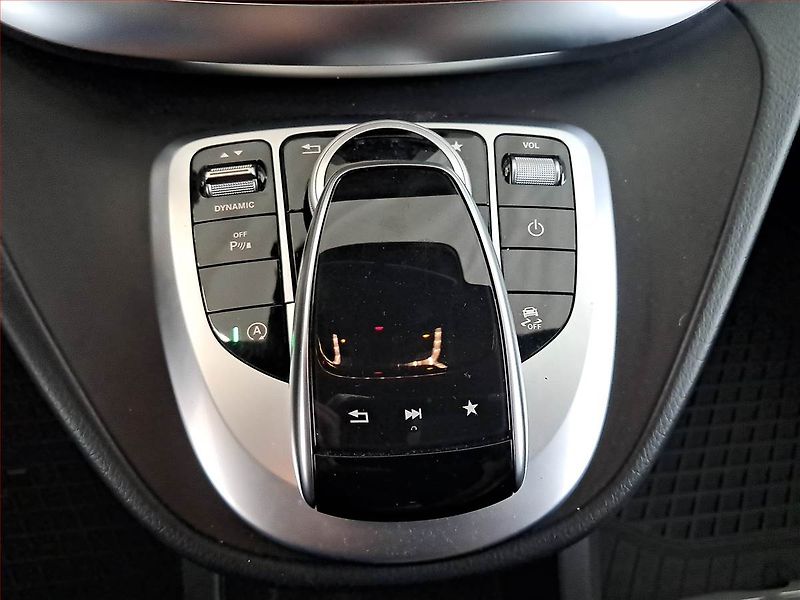 Mercedes-Benz Třídy V (2019) 300 d 4MATIC, ČR - fotka 17 z 19