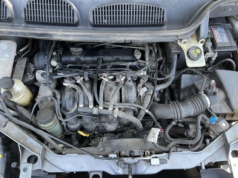 Ford C-MAX 1.6i 85kw LPG KLIMATIZACE - fotka 16 z 16