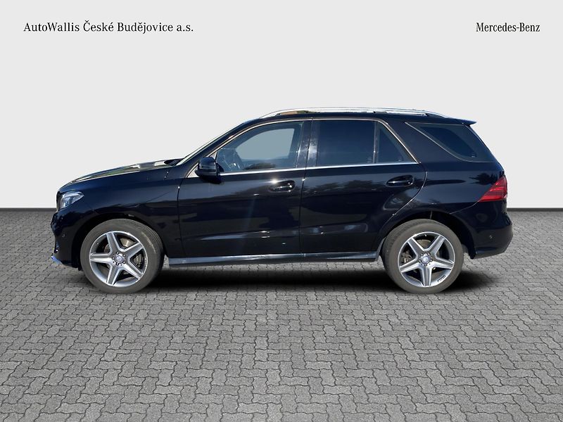 Mercedes-Benz GLE 250d 4M AMG - fotka 2 z 27