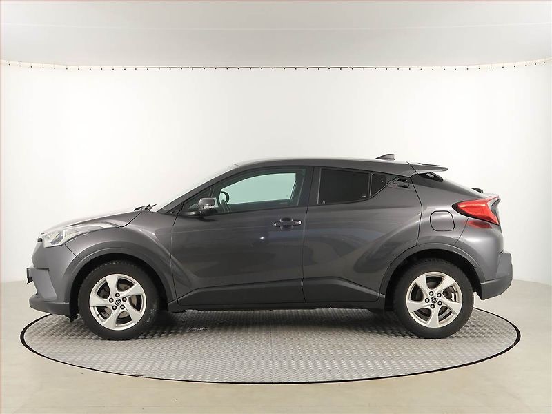 Toyota C-HR (2017) 1.2 Turbo, Serv.kniha - fotka 3 z 17