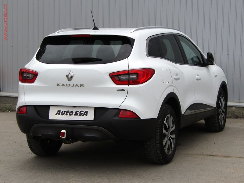 Renault Kadjar (2018) 1.6TDCi 4x4, LED, TZ, panor - fotka 4 z 19