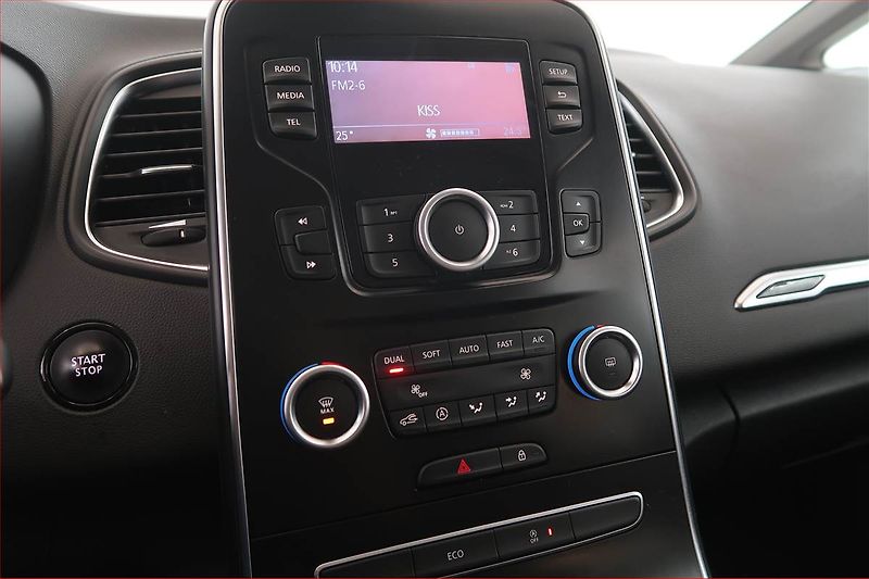 Renault Grand Scénic (2019) Zen 1.3 TCe, Serv.kniha - fotka 12 z 17