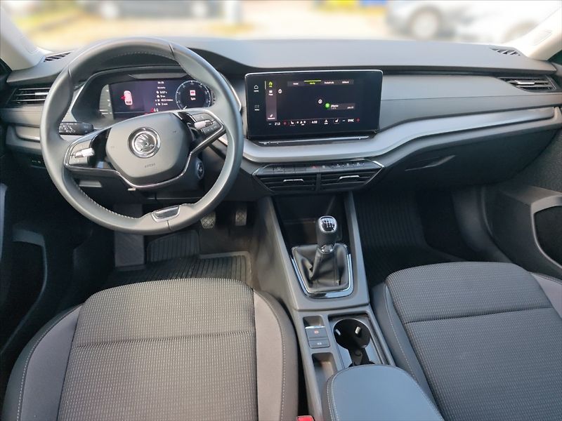 Škoda Octavia 2,0 TDI 85 Ambition - fotka 8 z 11