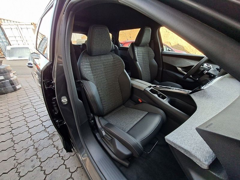 Peugeot 5008 (2026) ALLURE Hybrid 145 e-DCS6 - fotka 10 z 15