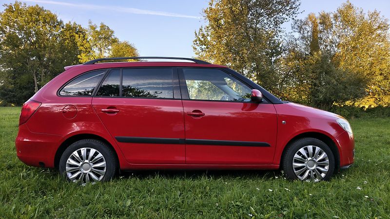 Škoda Fabia (2009) 1.2 HTP LPG - fotka 5 z 21