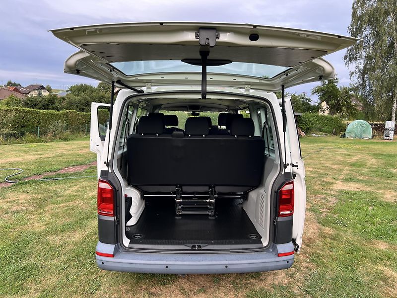 Volkswagen Transporter 2.0TDI 75KW,9MÍST,TZ,KLIMA,1MA - fotka 24 z 37