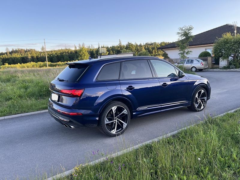 Audi SQ7 (2022) ADVANCED podvozek, 7 míst - fotka 5 z 24