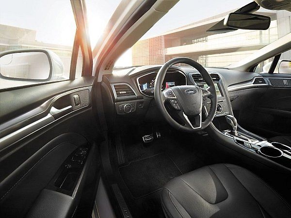 Ford Mondeo.